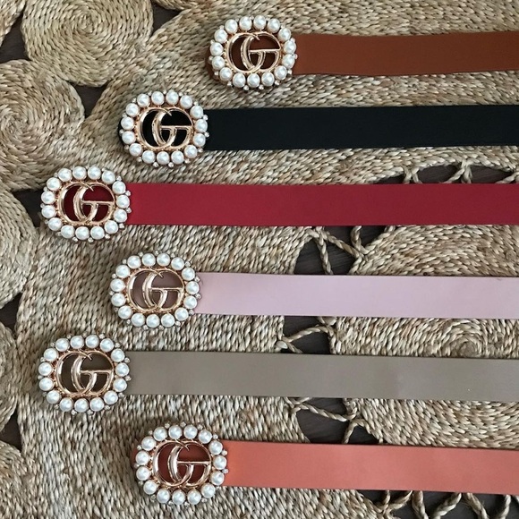 Designer inspired belts! 🥰 Vegan Leather Faux Pearl Buckle - Picture 2 of 3